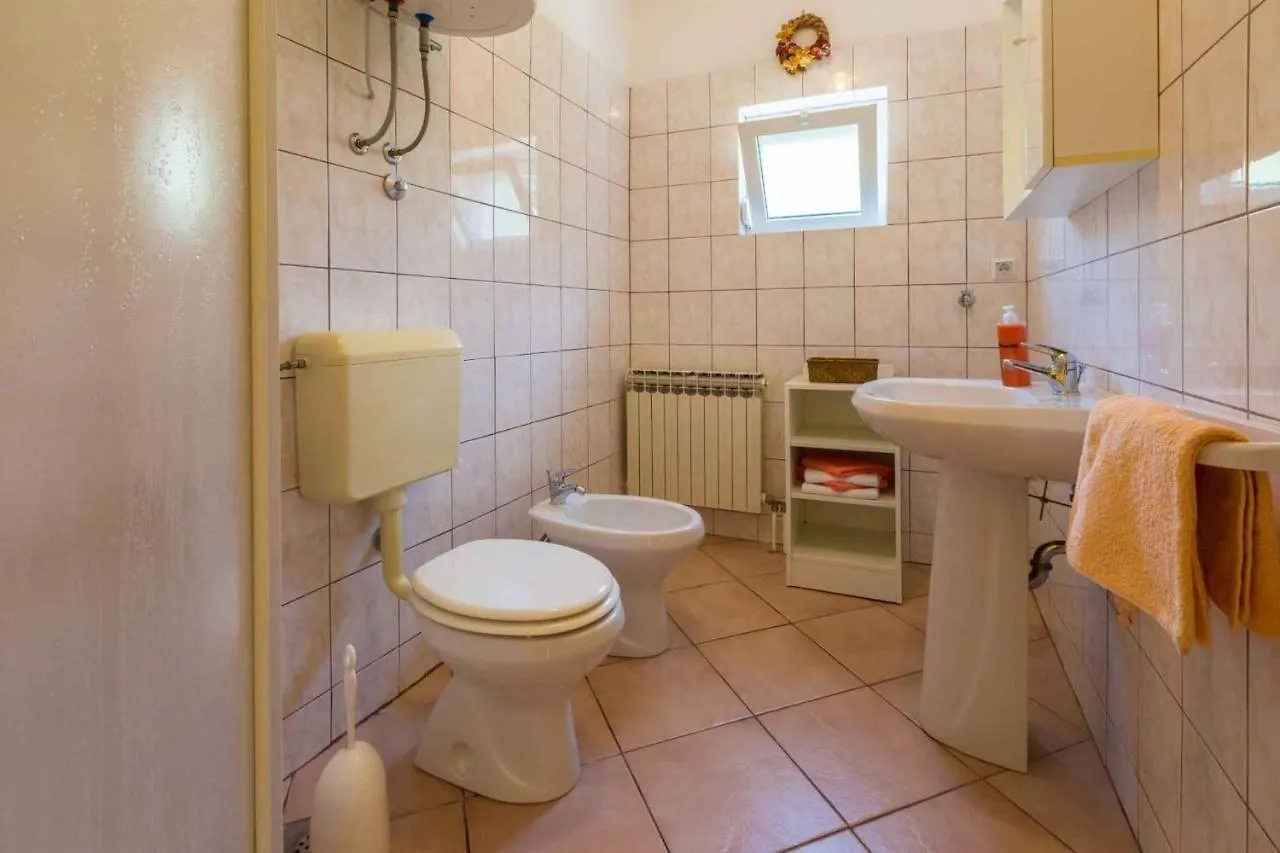 Two-Bedroom Apartment In Crikvenica XII Dramalj Croatia